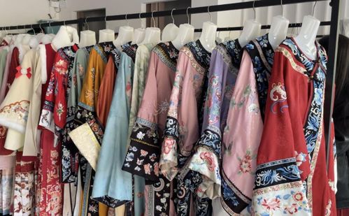 大明湖畔的夏雨荷 寫真火爆 來濟南體驗當 格格 需要提前預約