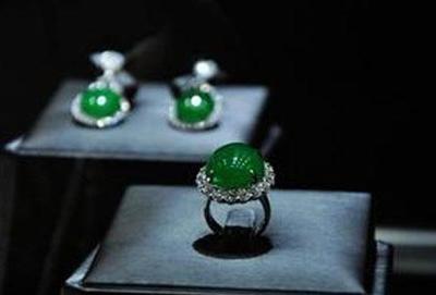 璀璨盛事 第十四屆呼和浩特珠寶玉石首飾展盛大開幕，時尚與美妝共舞