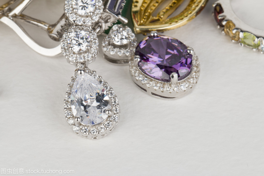 璀璨光華 珠寶首飾的魅力與藝術